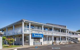 Travelodge By Wyndham Clearlake